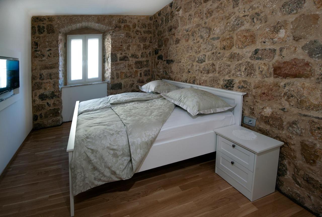Apartment Antea Sinj Exterior photo