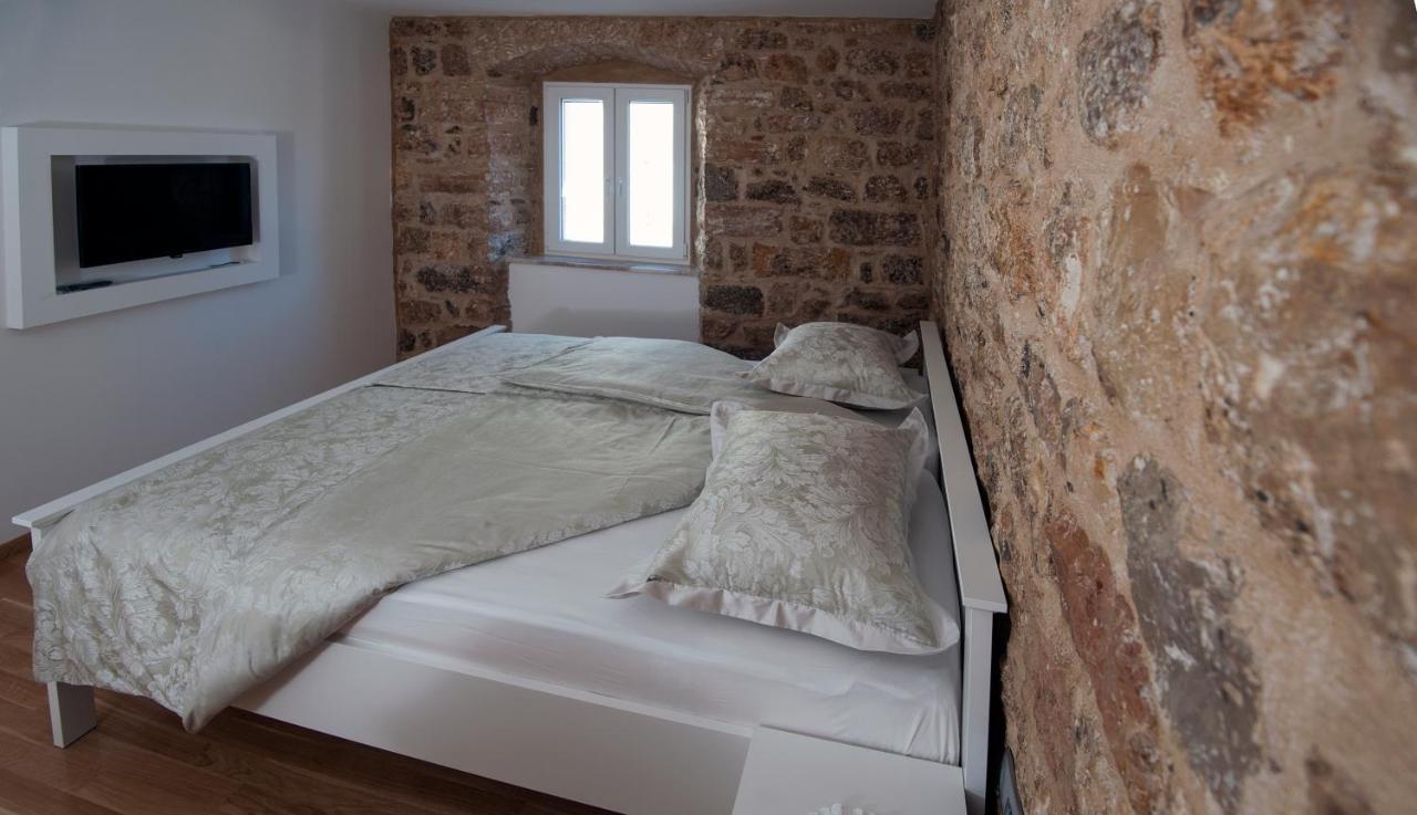 Apartment Antea Sinj Exterior photo